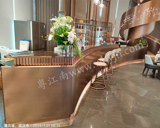 不锈钢造型吧台